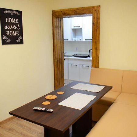 Private Apartment In The City Centre. Oradea Eksteriør bilde