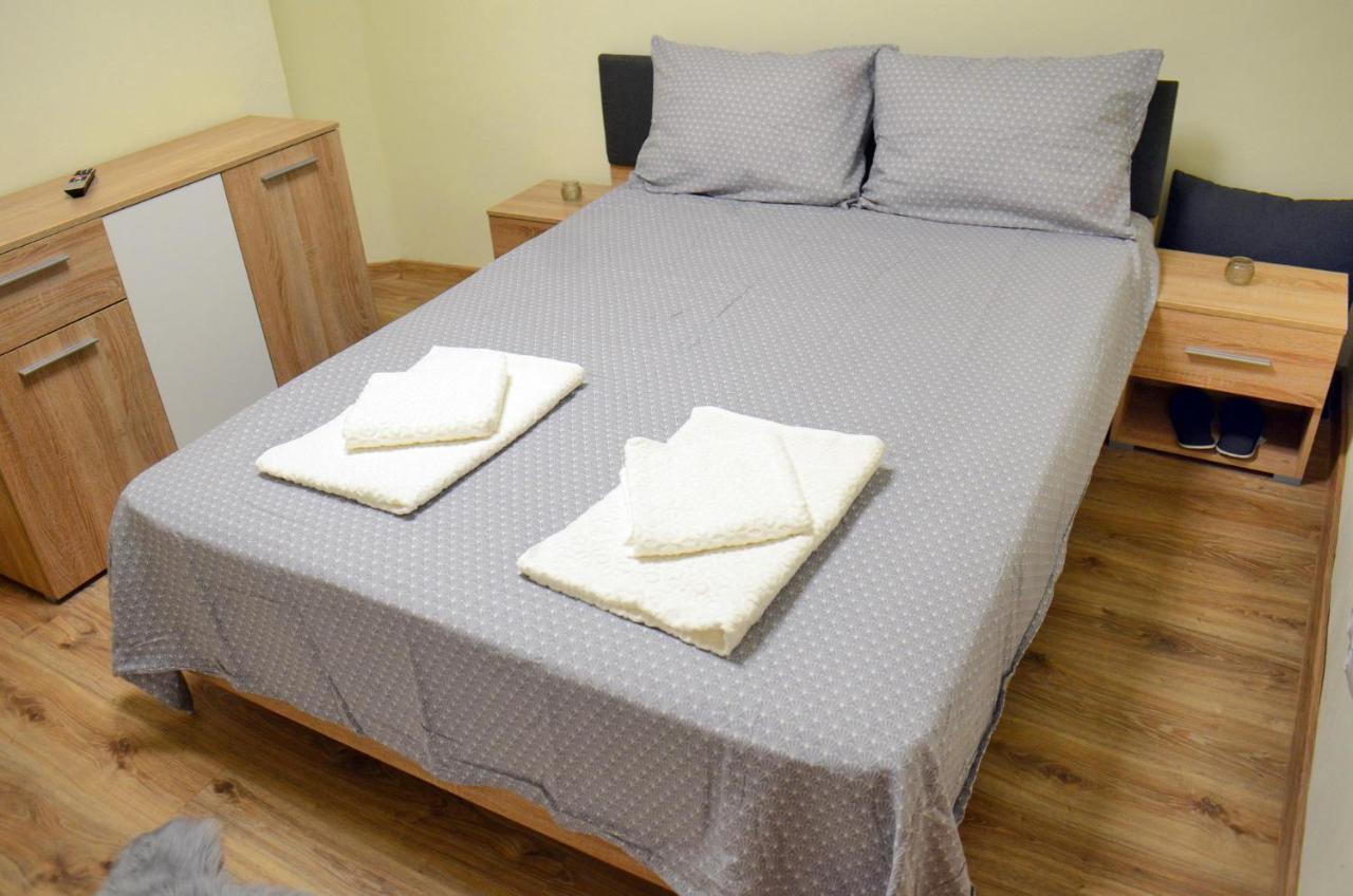 Private Apartment In The City Centre. Oradea Eksteriør bilde