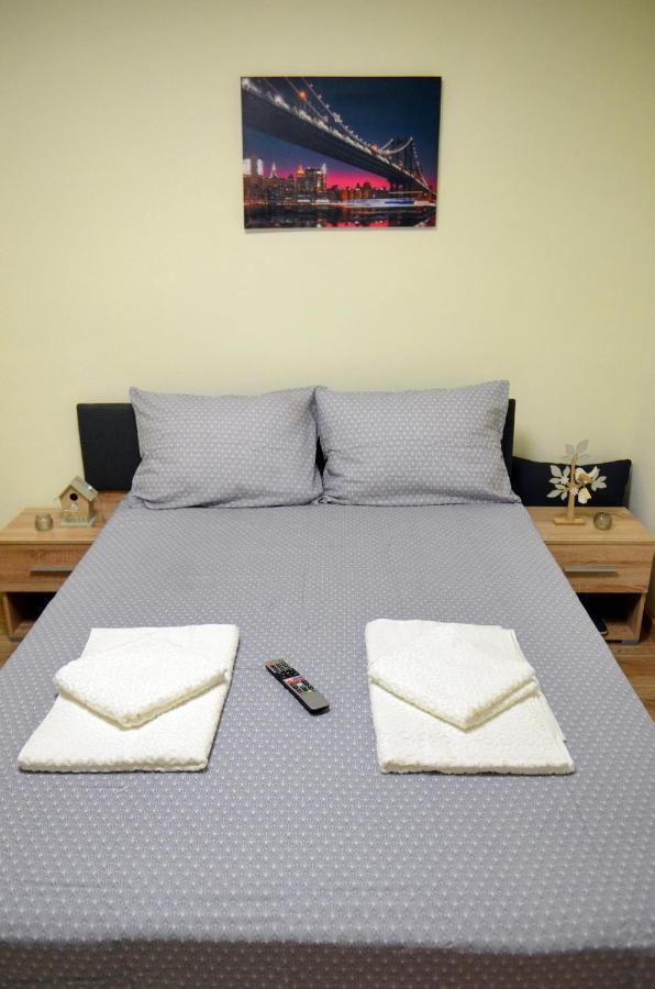 Private Apartment In The City Centre. Oradea Eksteriør bilde